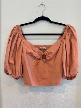 Abercrombie & Fitch Rose Dust Puff-Sleeve Ring-Front Crop Top